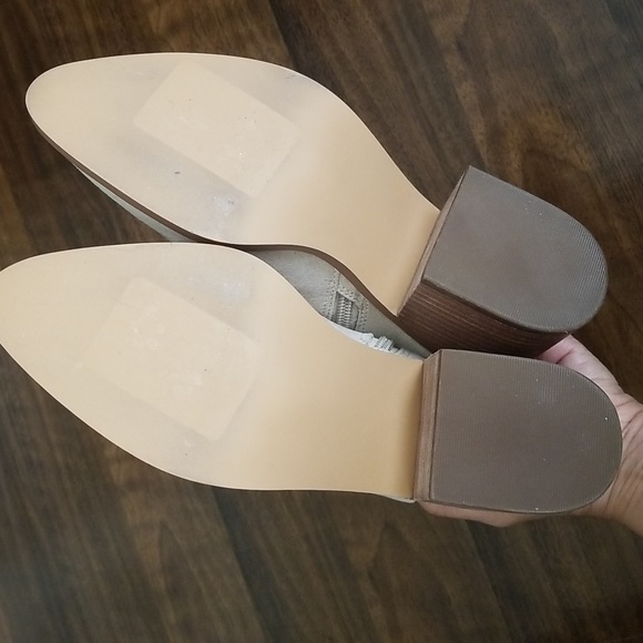 BP. Baylee Light Tan Faux Suede Heeled Side  Zippered Ankle Booties - 6M - Picture 7 of 10